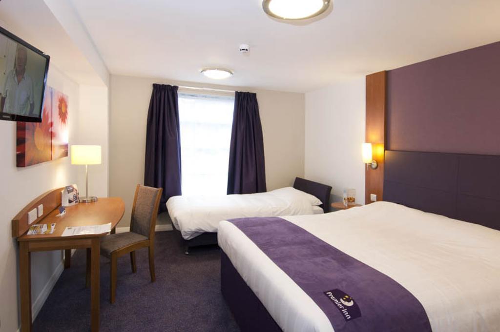 Premier Inn Newcastle Team Valley Gateshead Room photo