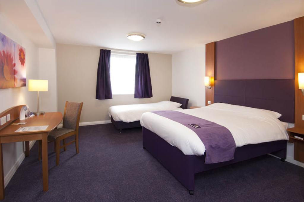 Premier Inn Newcastle Team Valley Gateshead Room photo